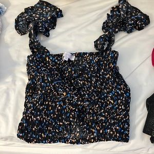 Olivaceous Printed crop top M